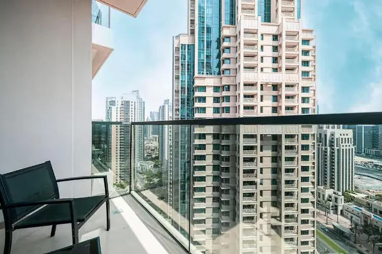Act One Act Two - Close To Dubai Mall & Burj Khalifa - Downtown Dubai - Luxury Apartments By Canvas Holiday Homes